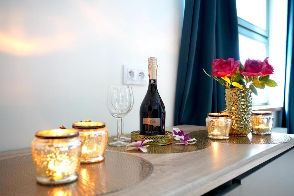 Relax Jacuzzi Apartment كراكوفيا المظهر الخارجي الصورة
